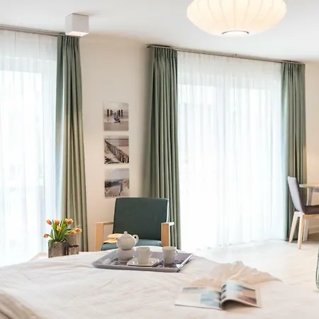 מלון דירות Apartmenthaus Am Park 4*